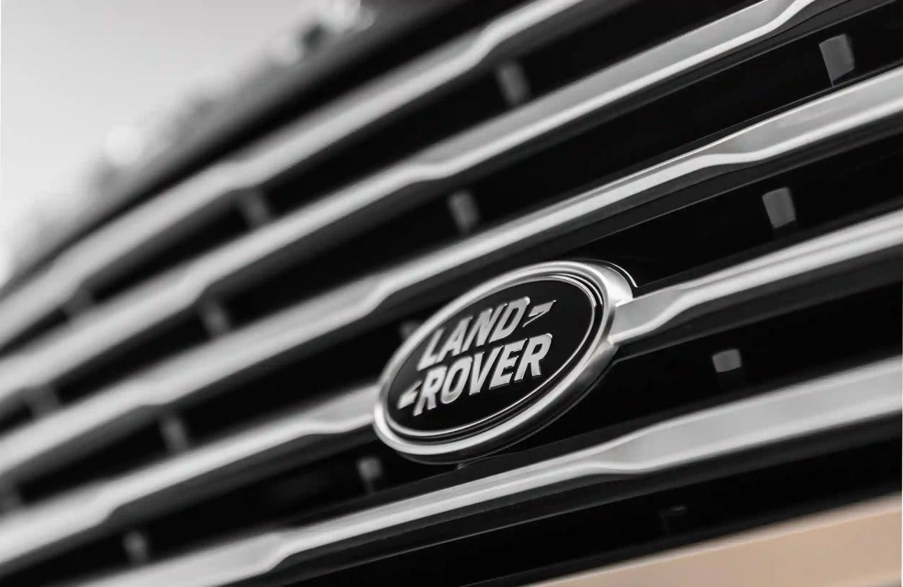 Land Rover Range Rover 4.4L V8 Twin-Turbocharged Engine