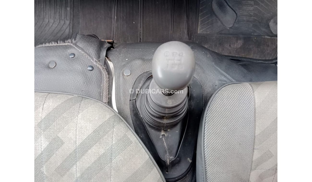 Toyota Dyna TOYOTA DYNA VAN RIGHT HAND DRIVE (PM1295)