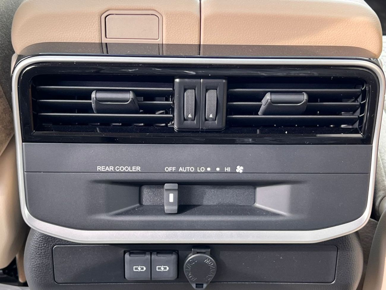 تويوتا لاند كروزر GXR3 3.3L