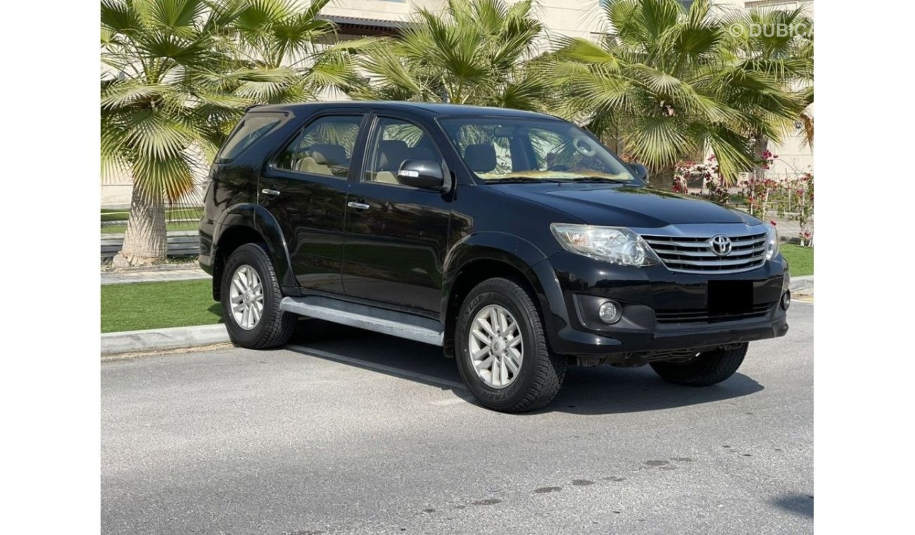 Toyota Fortuner SR5 || GCC || Service History Available || Low Mileage || Very Well Maintained