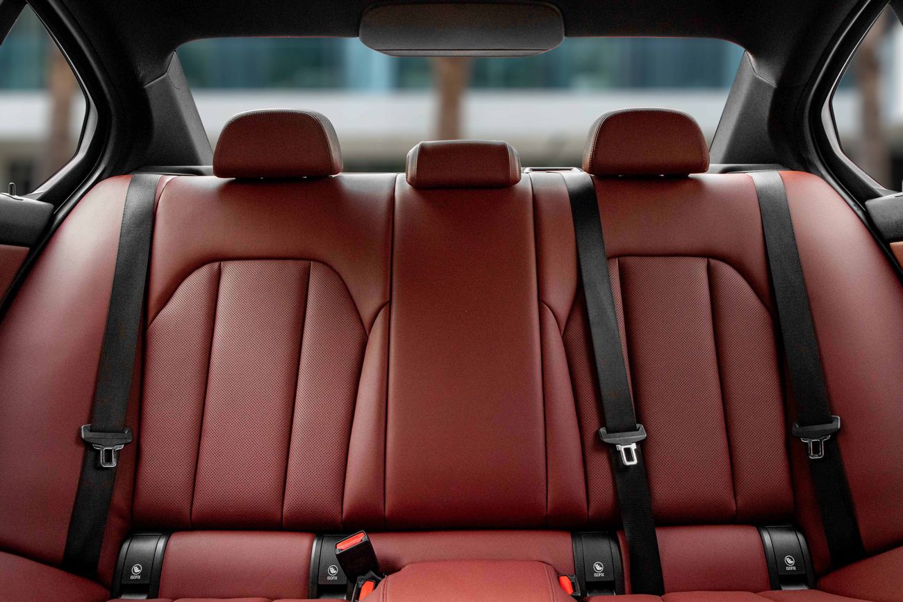 BMW 330i 330i MSport Saloon | 2,742 P.M | 0% Downpayment | Perfect Condition!