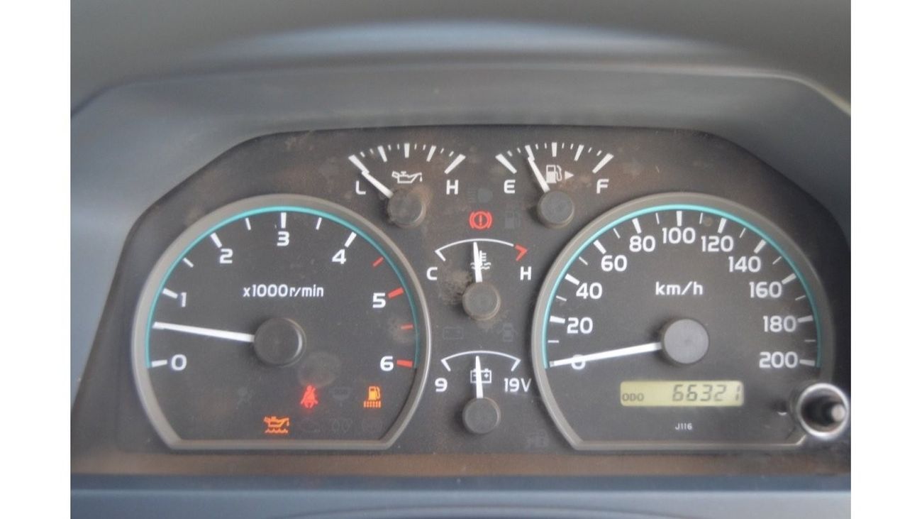 تويوتا لاند كروزر 70 Clean car Diesel engine