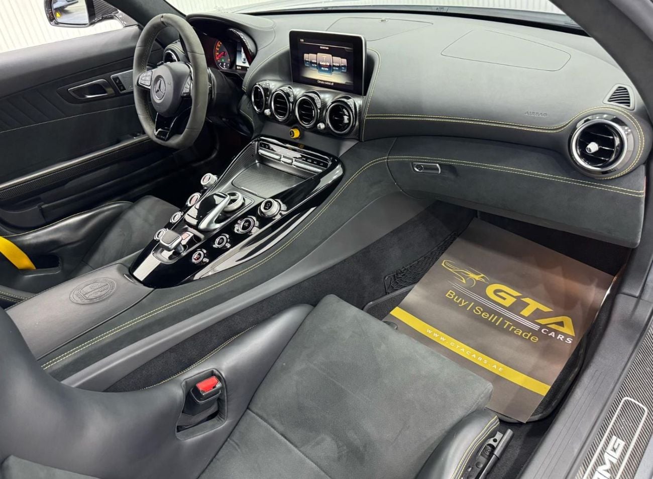 Mercedes Benz AMG GTR 2018 Mercedes-AMG GT R, Service History, Excellent Condition, GCC Specs.