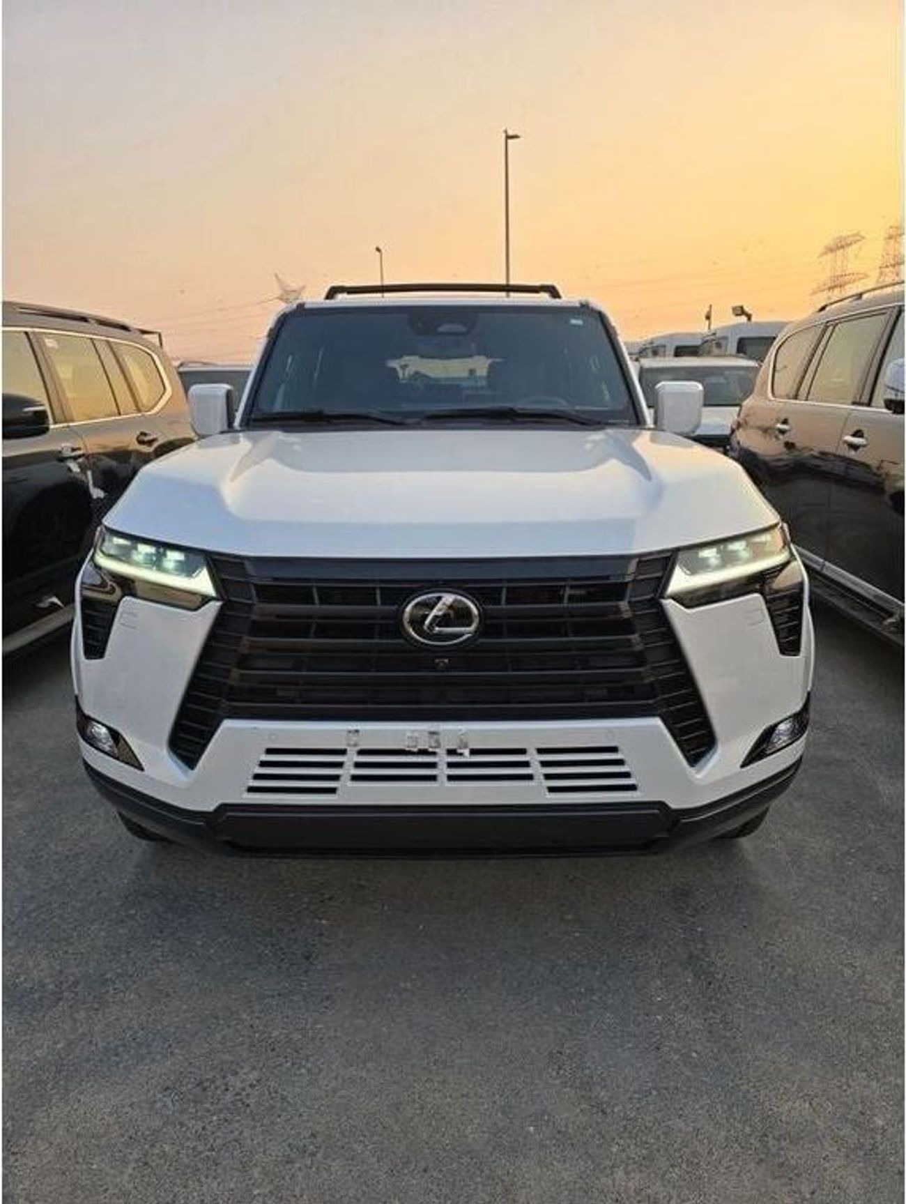 لكزس GX550 Luxury Plus Full Option *SPECIAL OFFER*