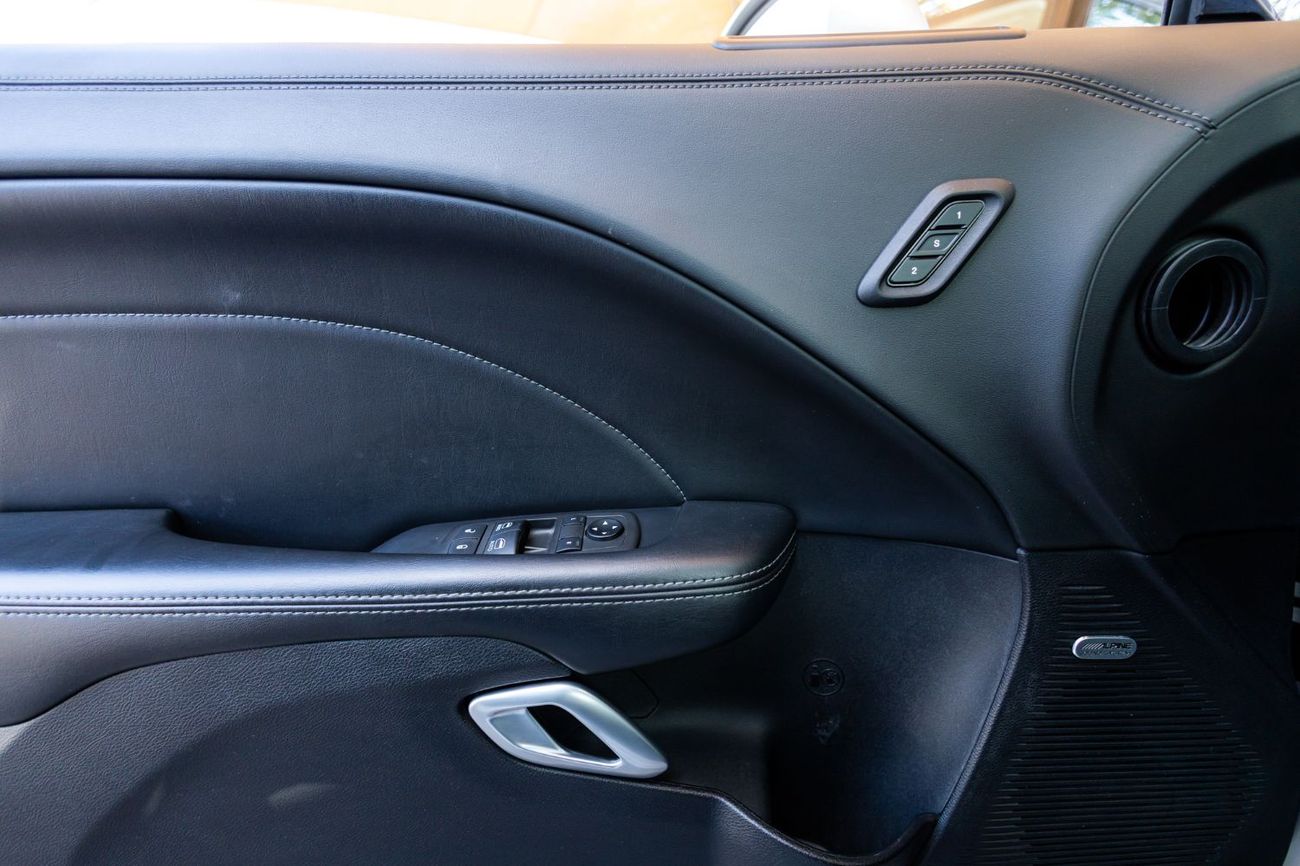 Dodge Challenger R/T 5.7L (370 HP)