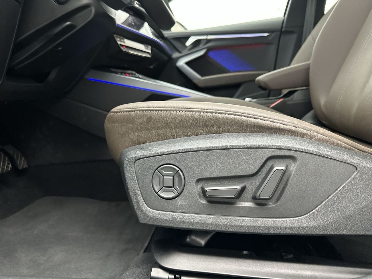 Audi A3 35 TFSI S Line 1.4L Sedan S line 35 TFSI 150hp Progress Black (Ref# 27616)