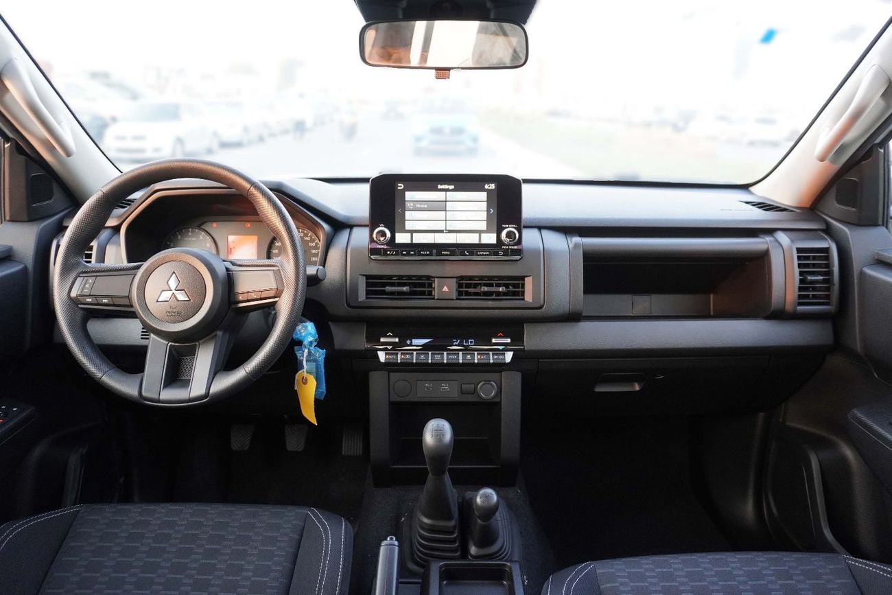 ميتسوبيشي L200 2.4L PETROL MANUAL TRANSMISSION DOUBLE CAB