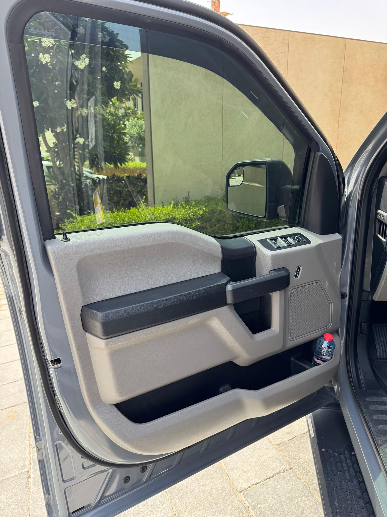 فورد F 150 STX V6  335 HP