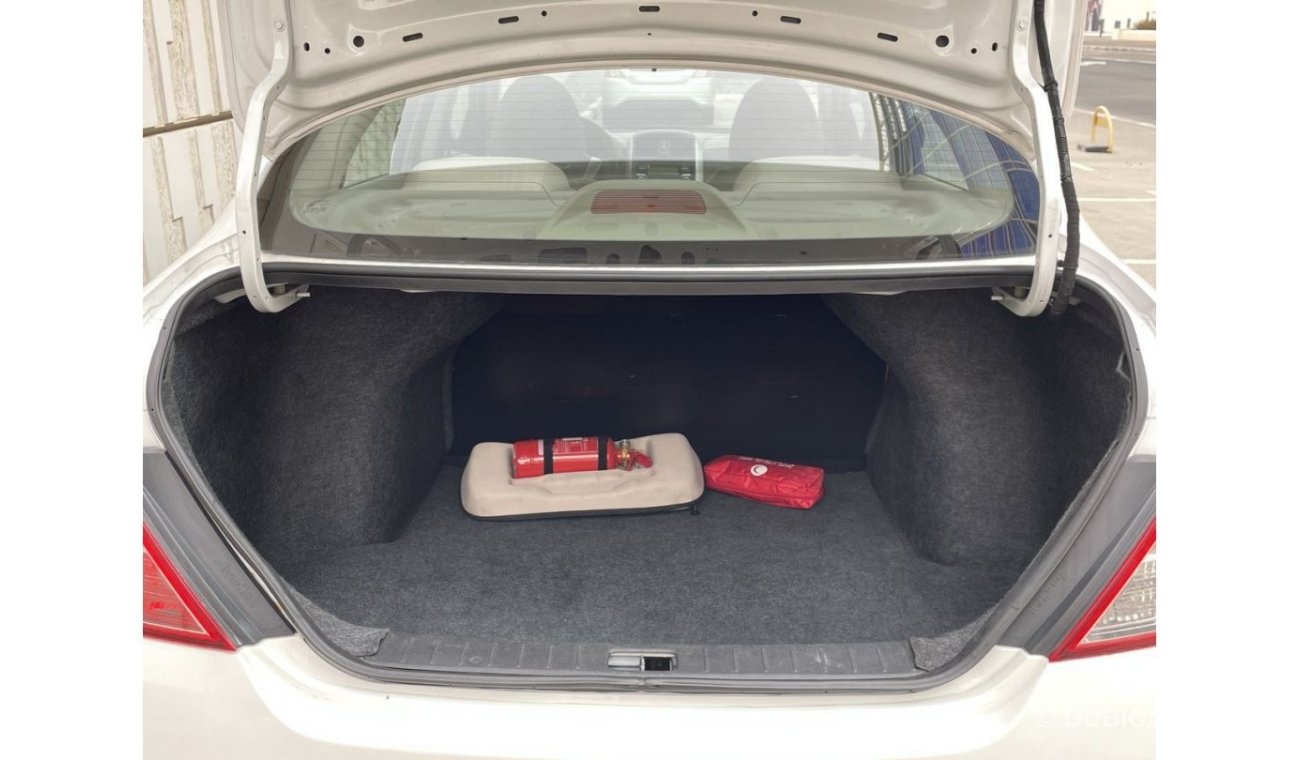 Nissan Sunny 1.5L |  GCC | FREE 2 YEAR WARRANTY | FREE REGISTRATION | 1 YEAR COMPREHENSIVE INSURANCE