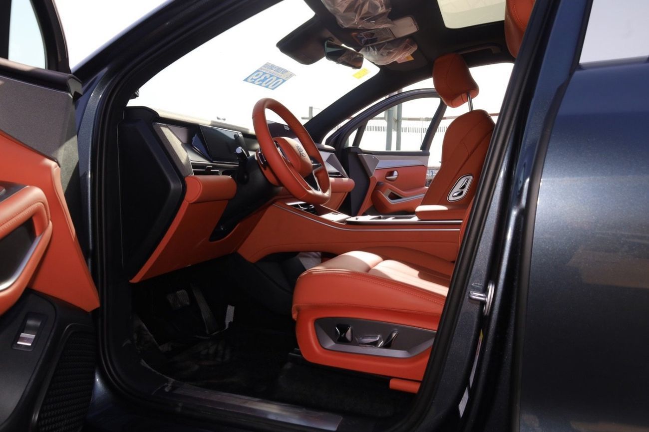 BYD Tang BYD TANG L EV 7 SEATER 670 KM MODEL 2025