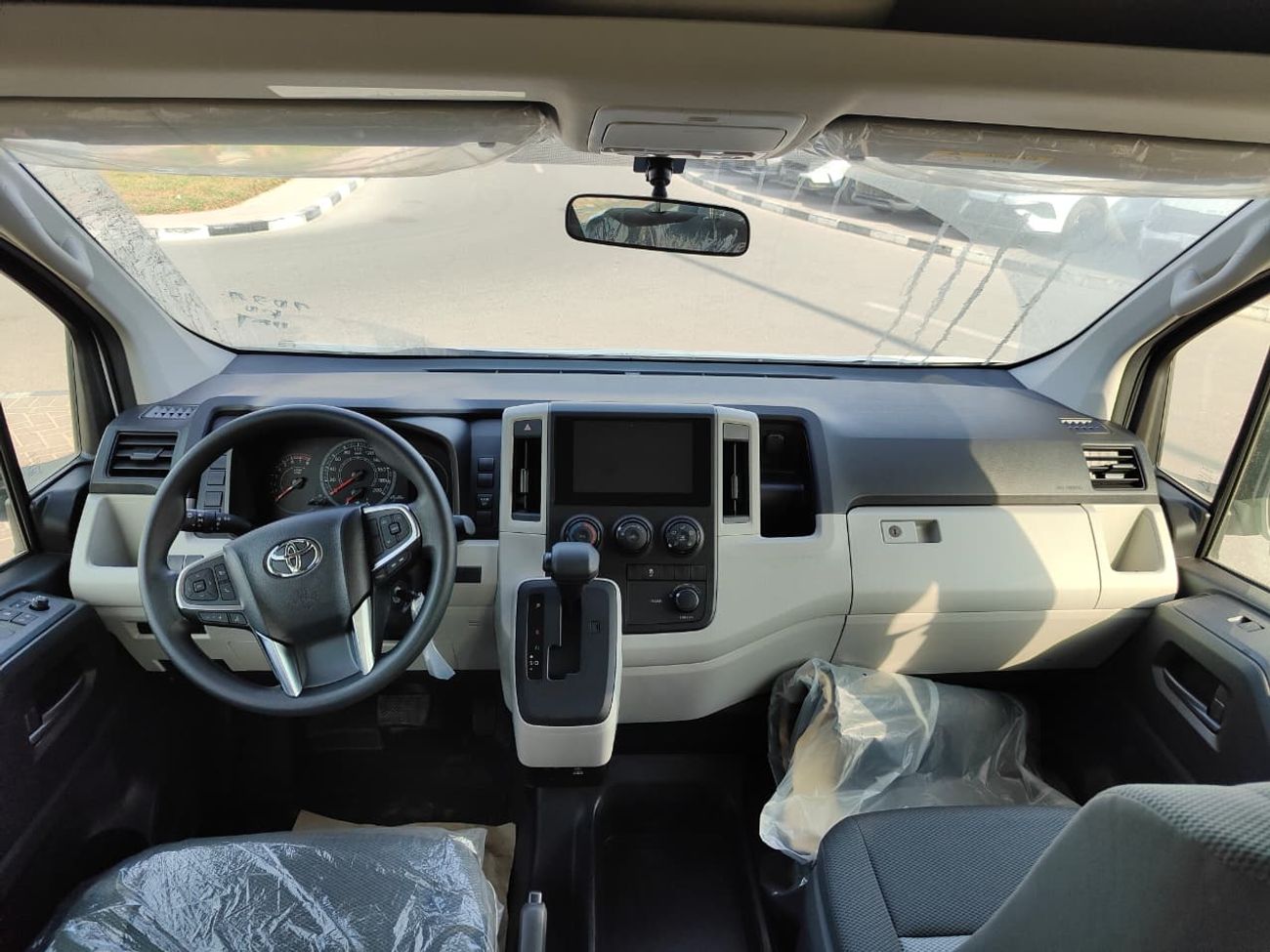 Toyota Hiace 2026 Toyota Hiace GL 13-Seater High-Roof Full-Option 3.5L V6 Petrol A/T RWD Export Only