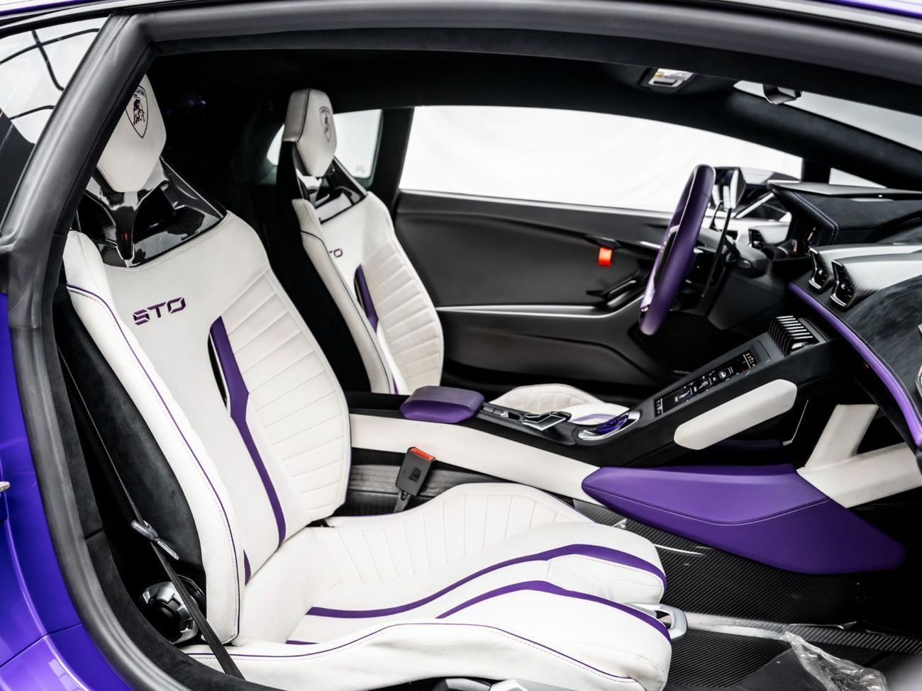 لامبورغيني هوراكان STO