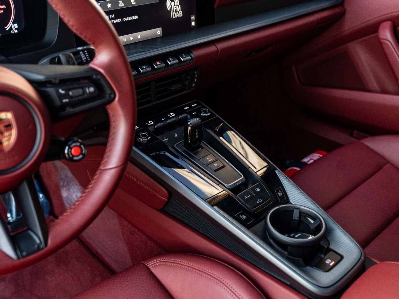 Porsche 911 Carrera 3.0L (444 HP) Coupe