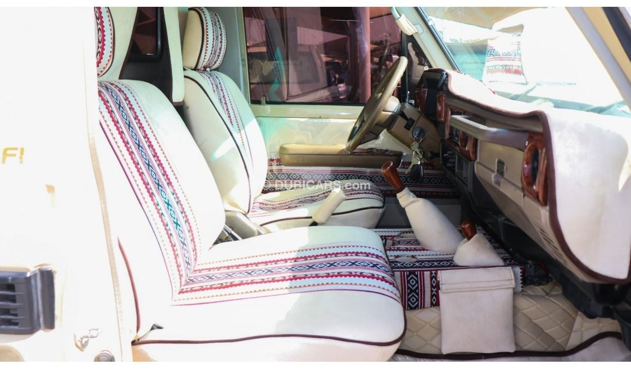 Toyota Land Cruiser Pick Up Lx