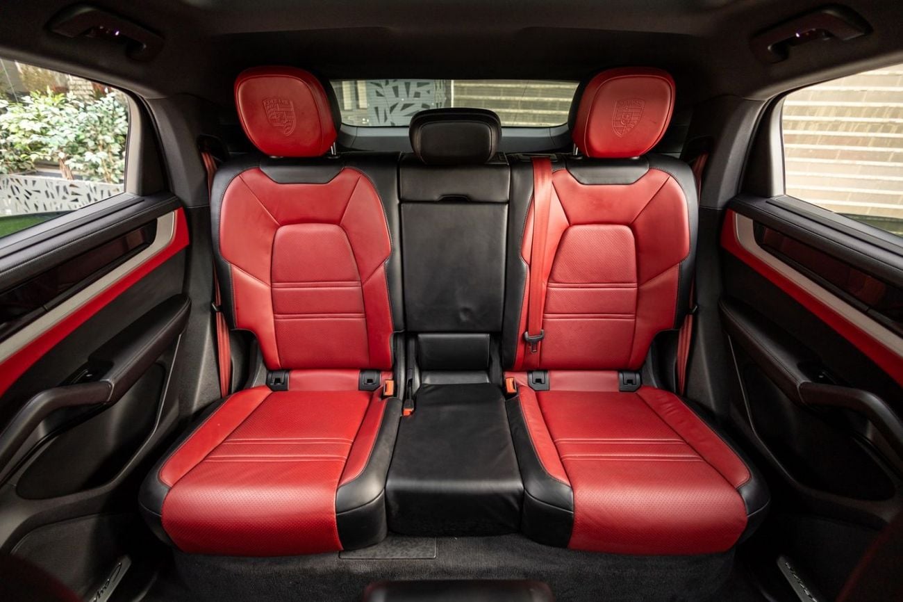 Porsche Cayenne STD Porsche Cayenne Coupé 2024 GCC | Warranty