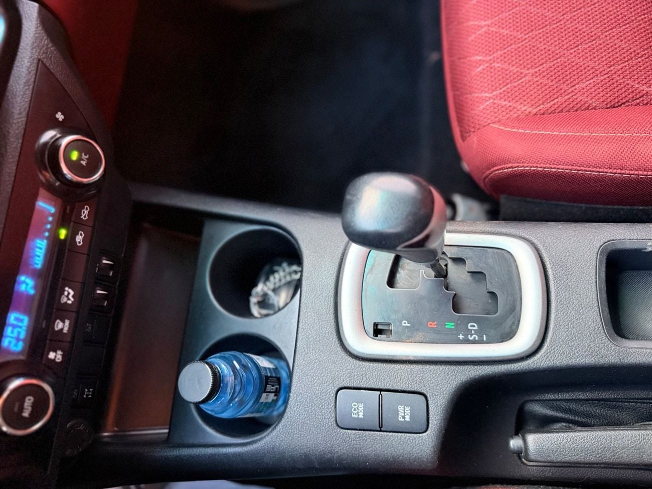 Toyota Hilux S GLX 2.4L 4WD A/T Toyota Hilux pickup Years 2021 Diesel Automatic SR5 2.4 L Automatic 4WD