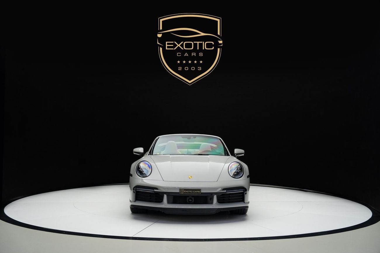 بورش 911 Turbo S 3.8L (640 HP) Convertible