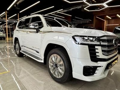Toyota Land Cruiser VX 4.0L PETROL GCC Specs