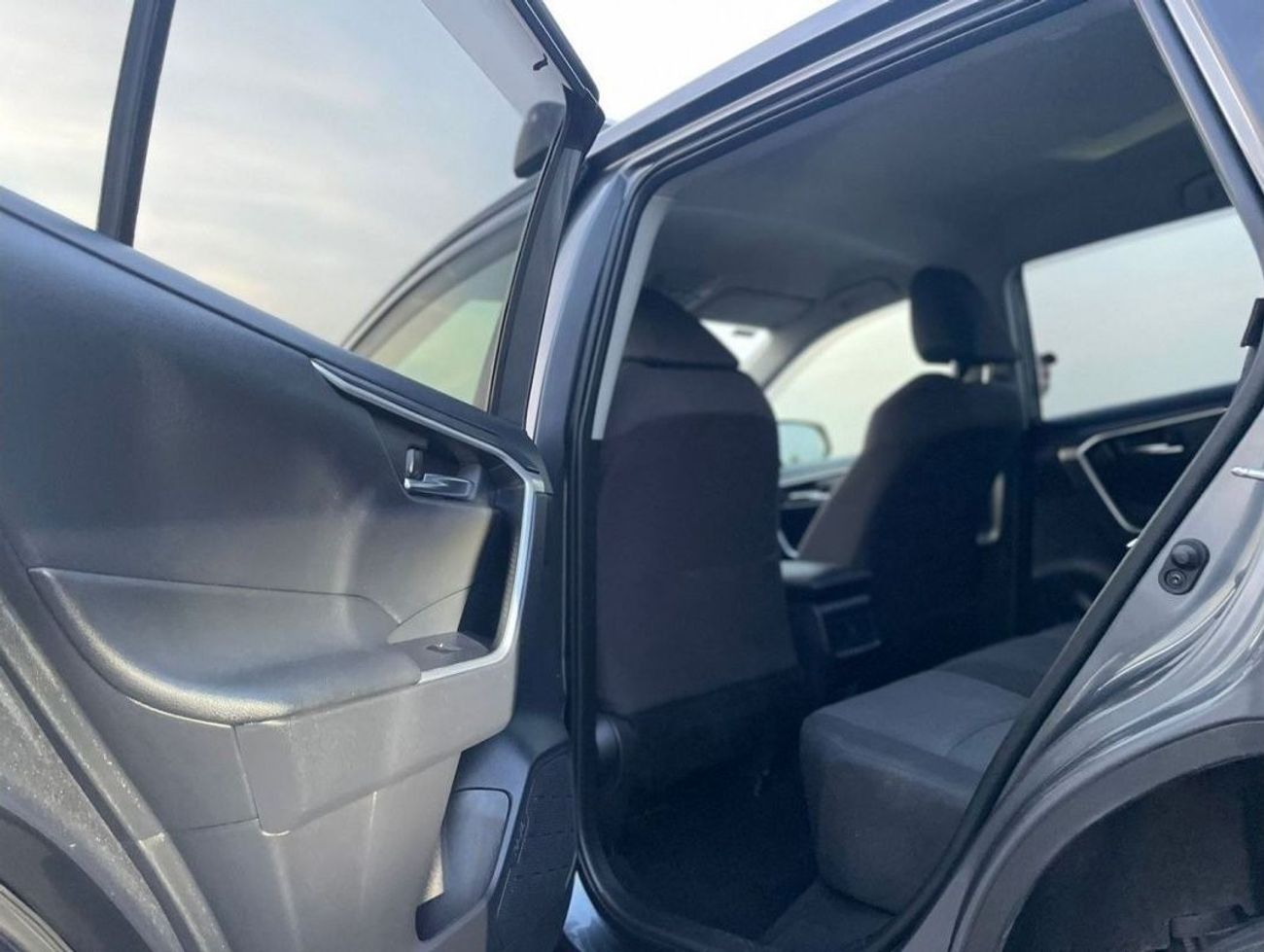 Toyota RAV4 2022 Toyota Rav4 2.0L V4 - MidOption - RHD