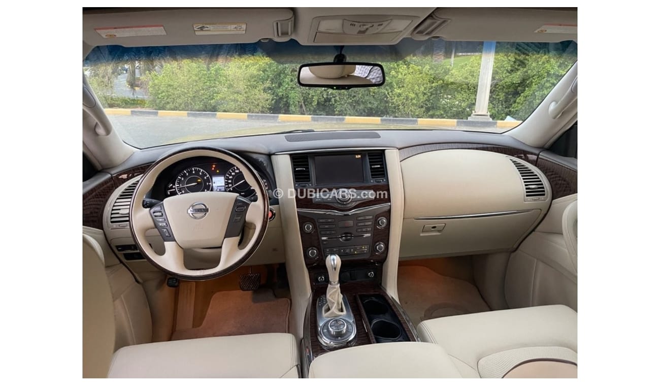 نيسان باترول NISSAN PATROL 400  V8  MODEL 2011( GCC_ SPEC) VERY GOOD CONDITION