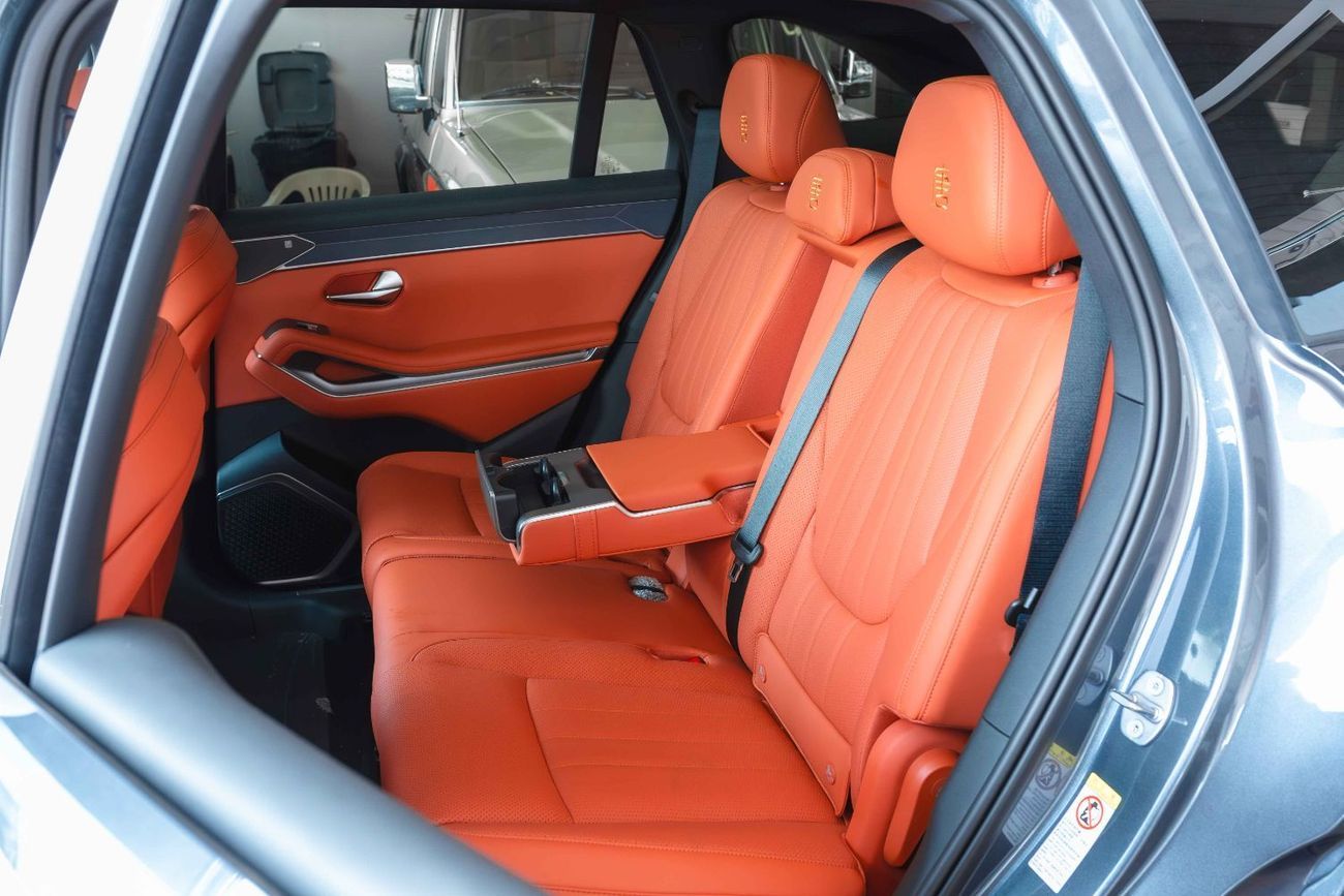 بي واي دي تانغ ل EV RWD