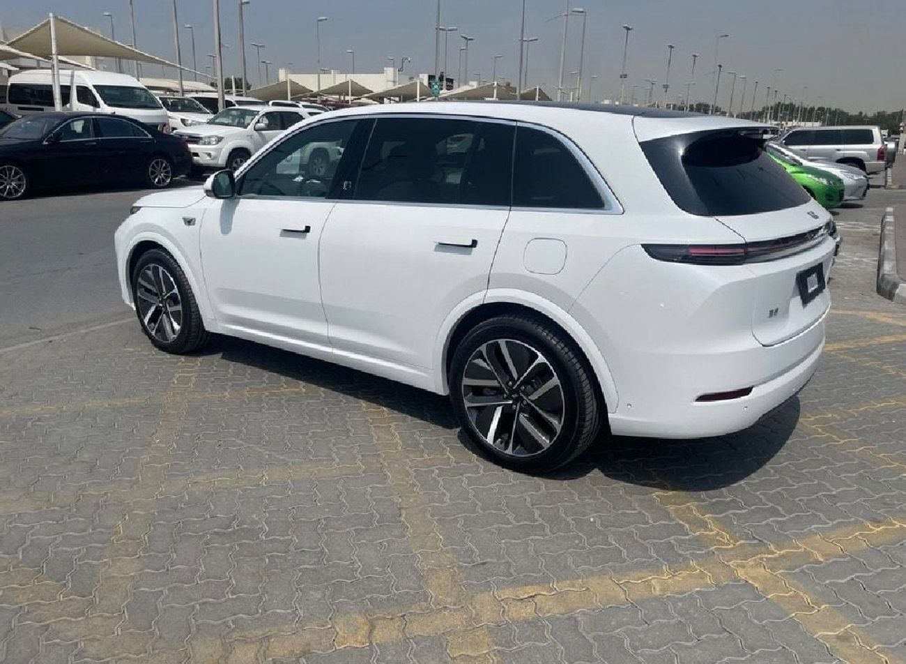 Li Auto L7