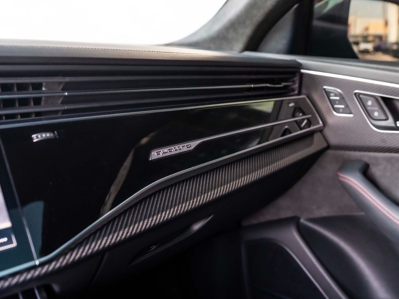 Audi RS Q8 TFSI quattro 4.0L