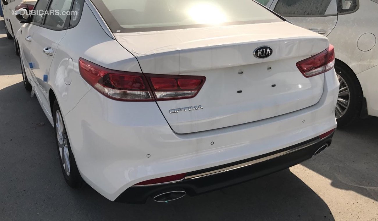 Kia Optima 2.4  WITH SUN ROOF