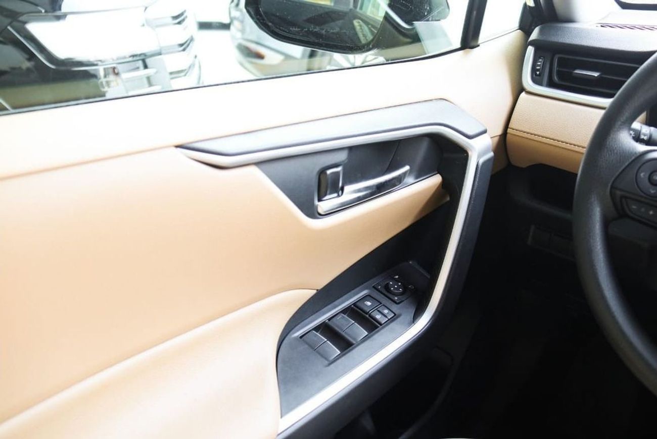 Toyota RAV4 RAV4 XLE 2.0L  MED OPTION SUNROOF 20223