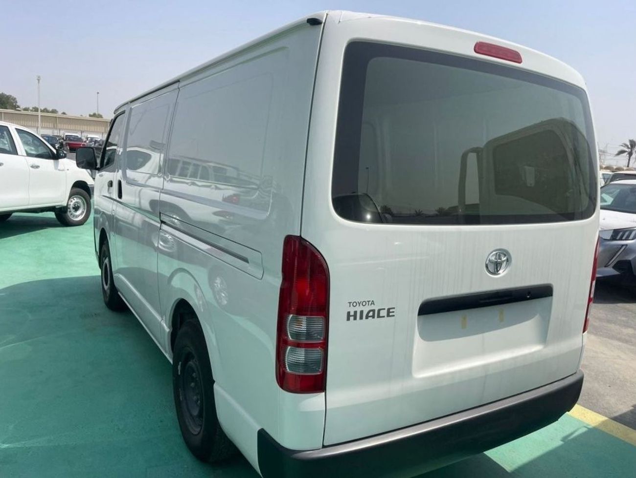 تويوتا هاياس NEW 2023 Toyota Hiace 2.5L Diesel Cargo manual Zero KM