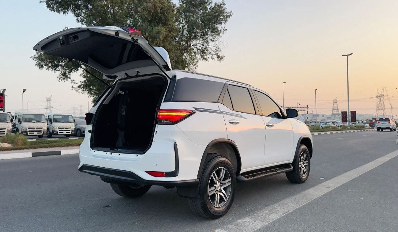 Toyota Fortuner PREMIUM CONDITION | 2.8L DIESEL ENGINE | RHD | 2024 | AUTOMATIC TRANSMISSION | REAR VIEW CAMERA | PA