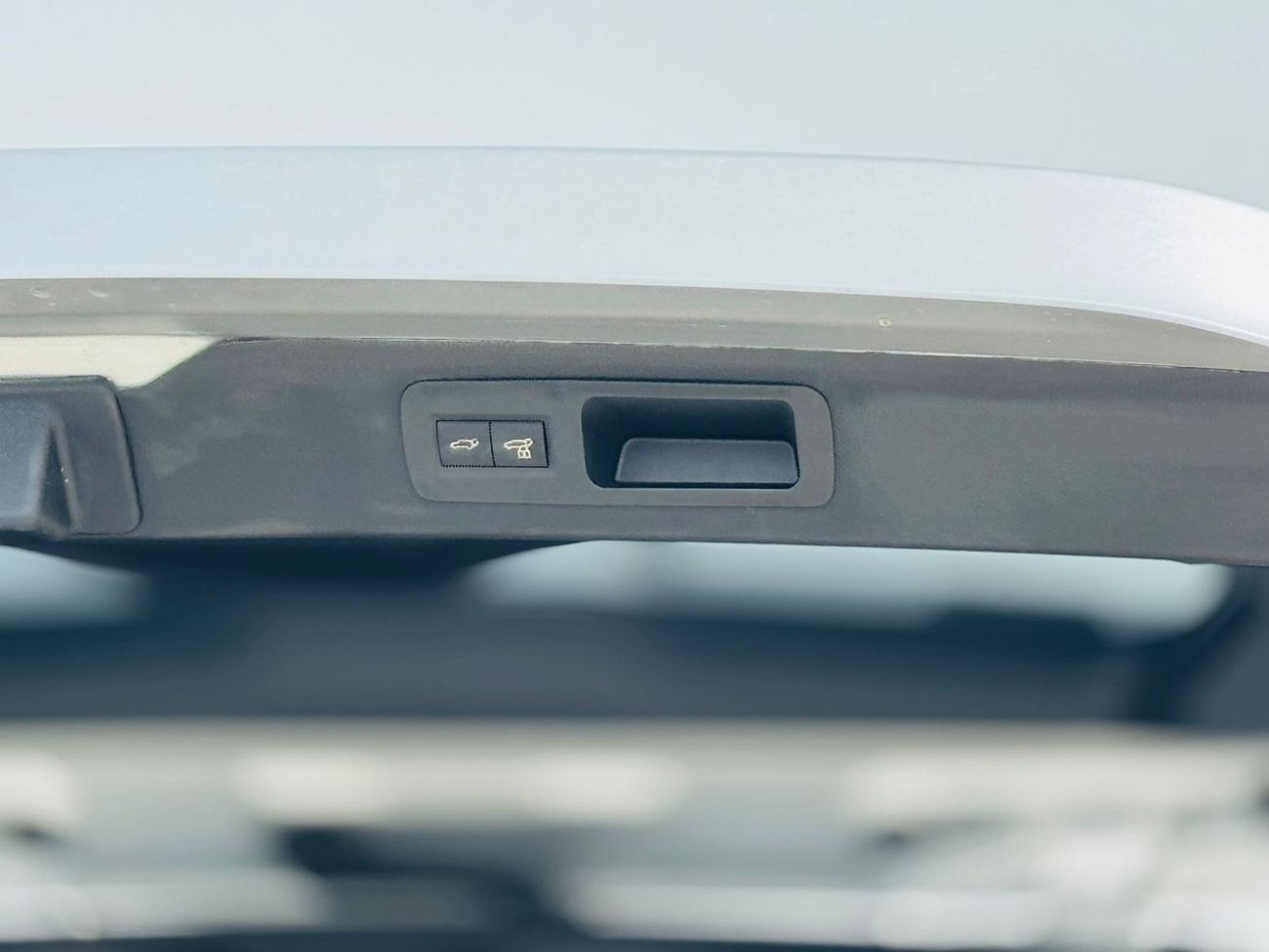 تويوتا لاند كروزر Toyota Land Cruiser VXR  year 2023 fuel diesel Right hand drive