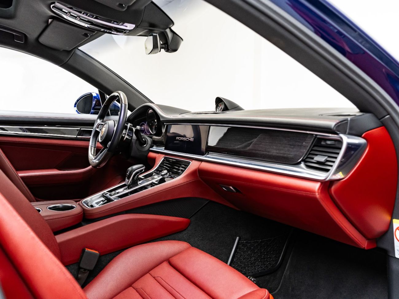 Porsche Panamera 4 3.0L 2023 Porsche Panamera, 2.9TC V6 RWD, 325bhp, 8 Speed PDK Automatic