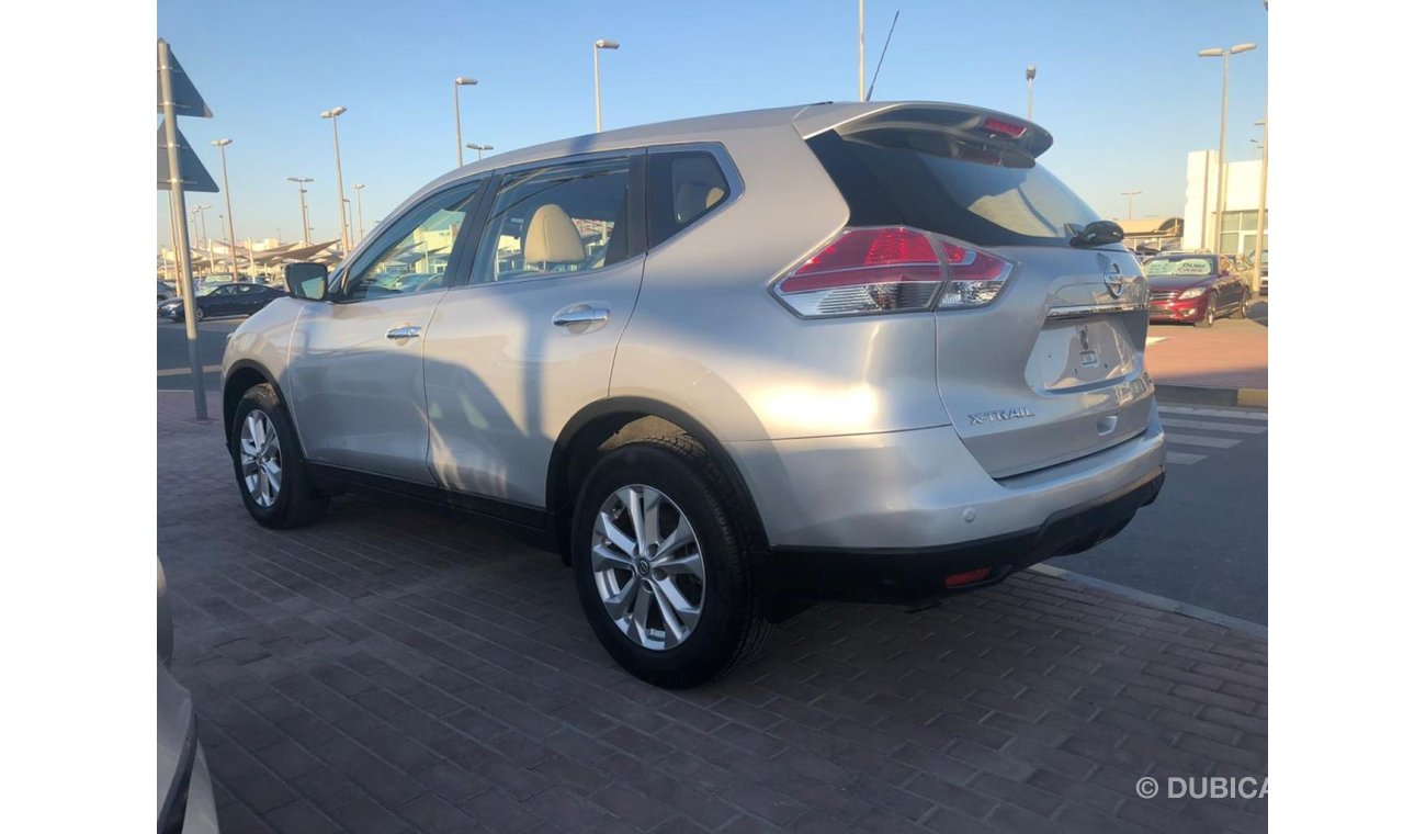 Nissan X-Trail Nissan extra  model 2015 GCC car prefect condition full option low mileage