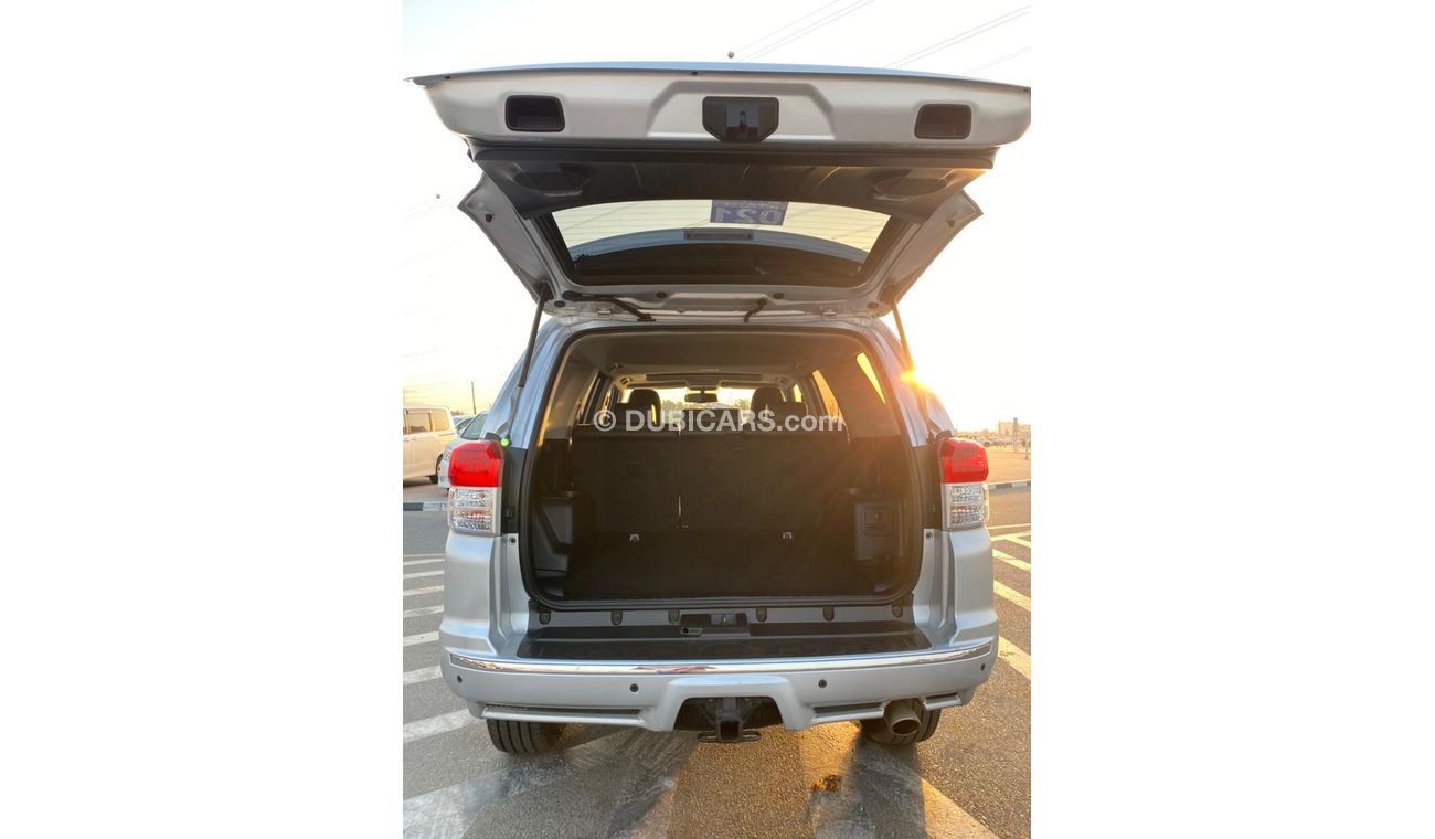Toyota 4Runner 2010 TOYOTA 4RUNNER SR5 WITH SUNROOF Mid Option / Only Export / Beautifully Maintained Vehicle