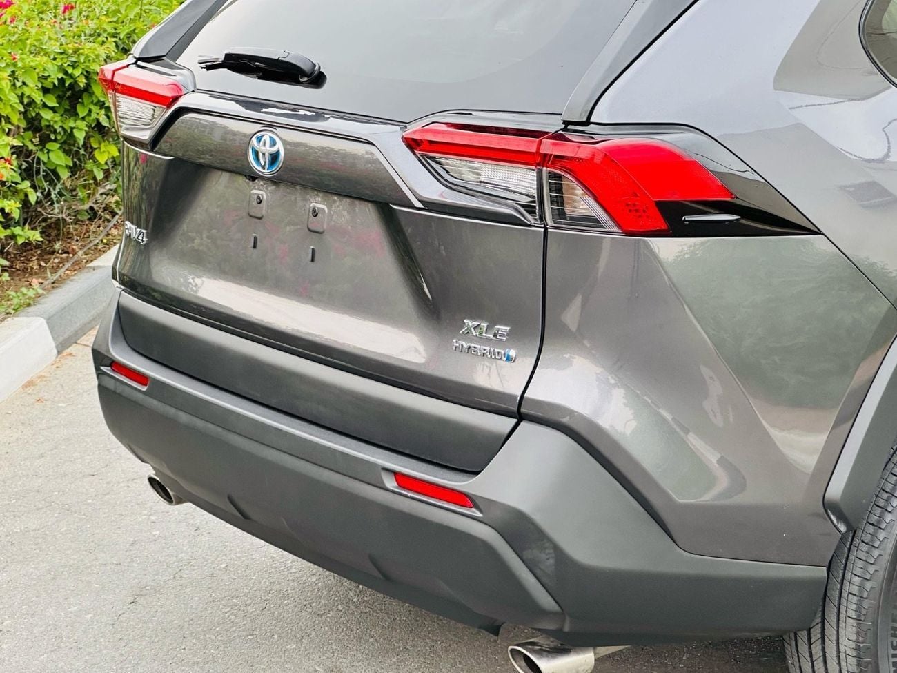 Toyota RAV4 XLE HEV 2022 Model XLE Hybrid 2.5L V4 Full Option Very Clean And Perfect condition