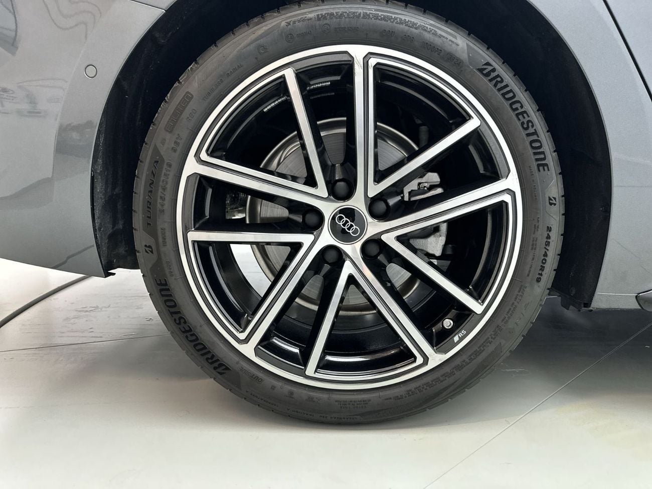 أودي A5 A5 Sedan TFSI 204hp (Ref# 45884)