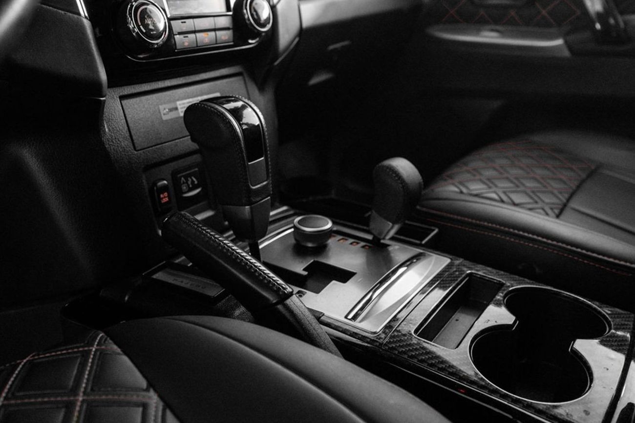 Mitsubishi Pajero GLS Base 3.5L (5 Seater) 3.8L Signature / Full Mitsubishi Service History