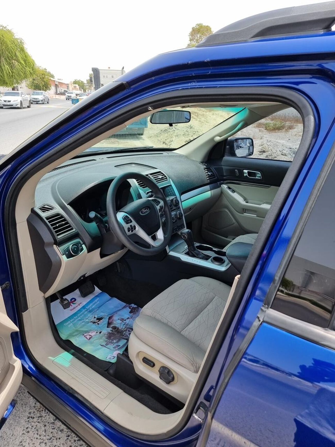 Ford Explorer Std 3.5L FWD