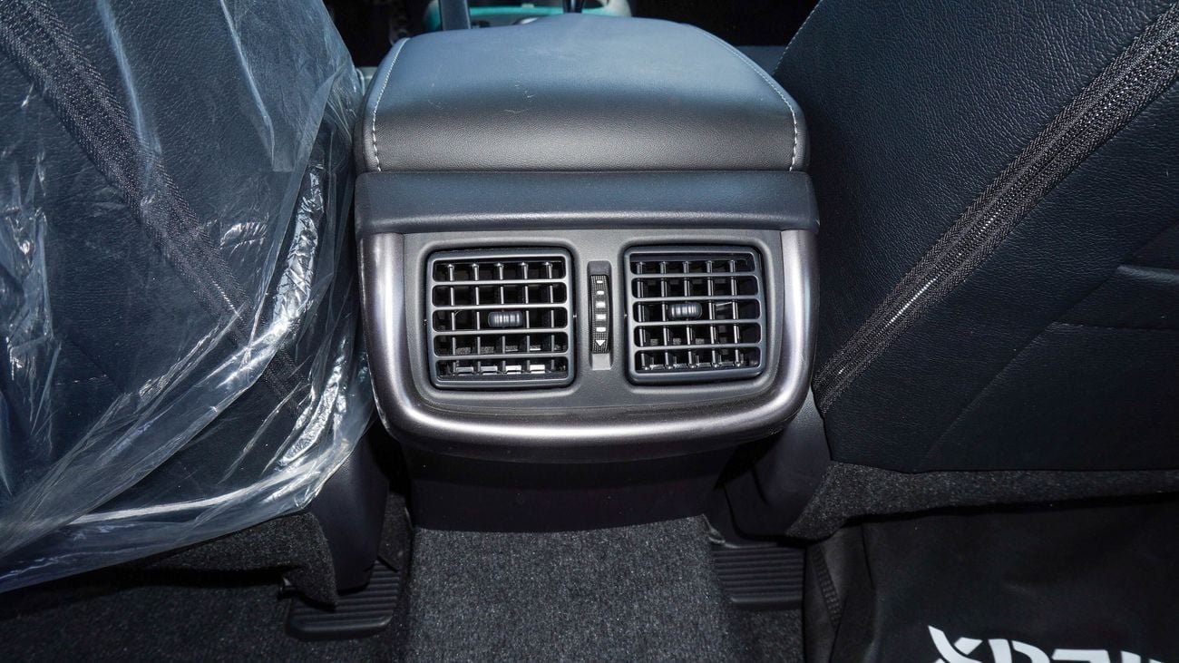 تويوتا هيلوكس GR SPORT 2.8L DIESEL