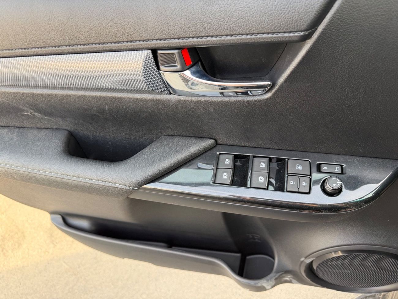 تويوتا هيلوكس 