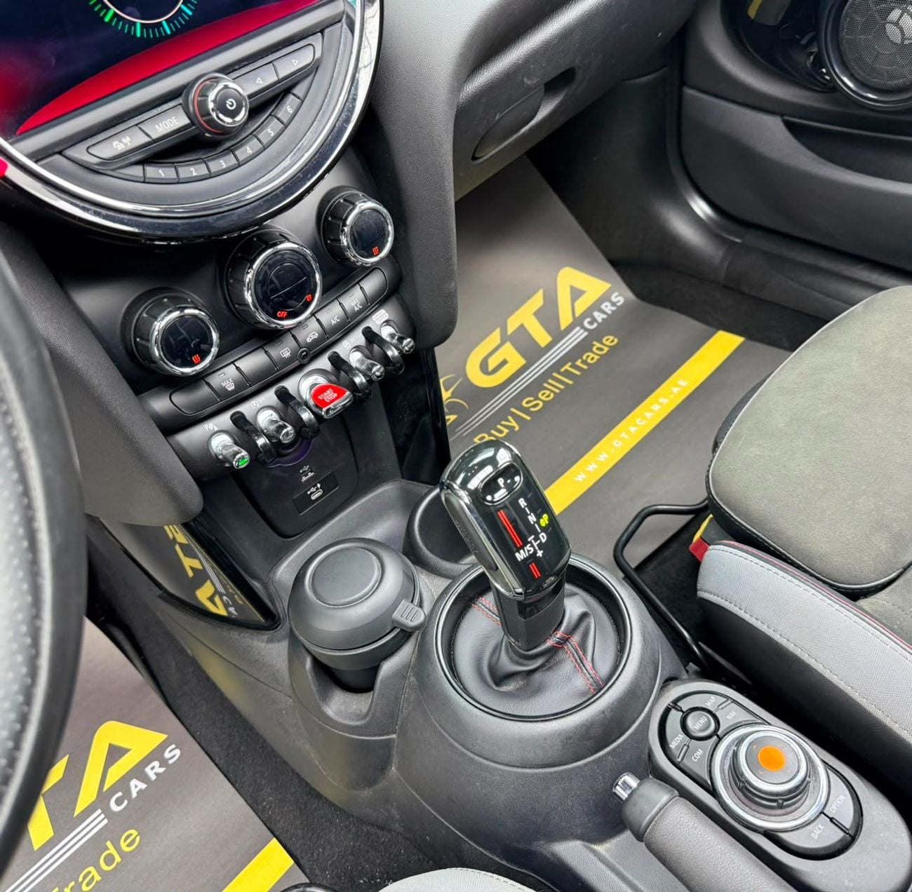 ميني جون كوبر 2021 Mini Cooper John Cooper Works, Warranty, Fully Loaded, Excellent Condition, GCC