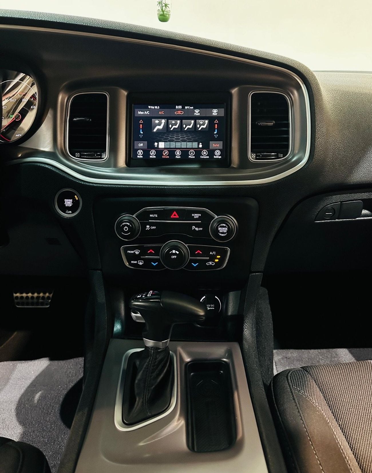 Dodge Charger SXT Mid 3.6L