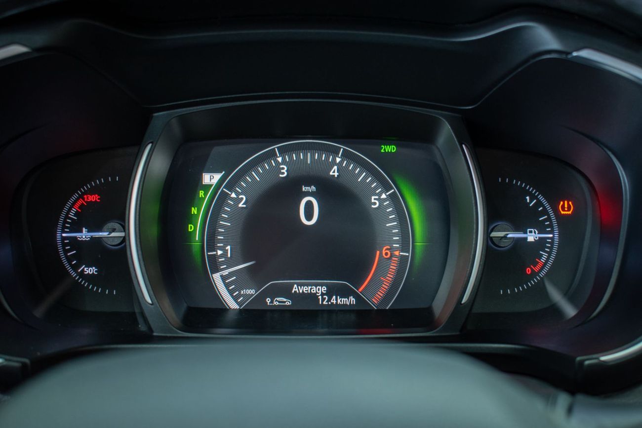 رينو كوليوس 2.5L PE (4WD)