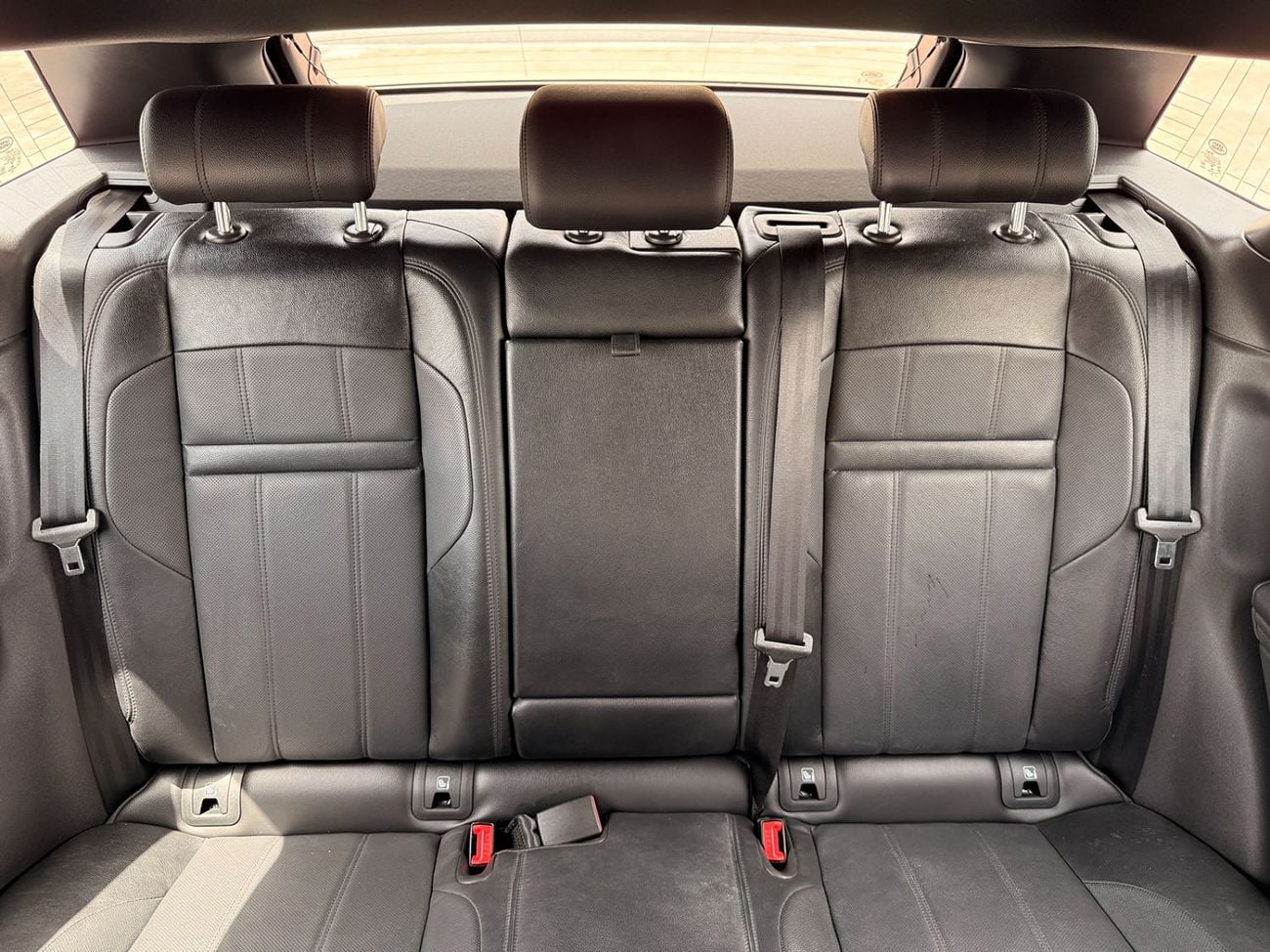 لاند روفر رانج روفر إيفوك P200 R-Dynamic SE 2.0L