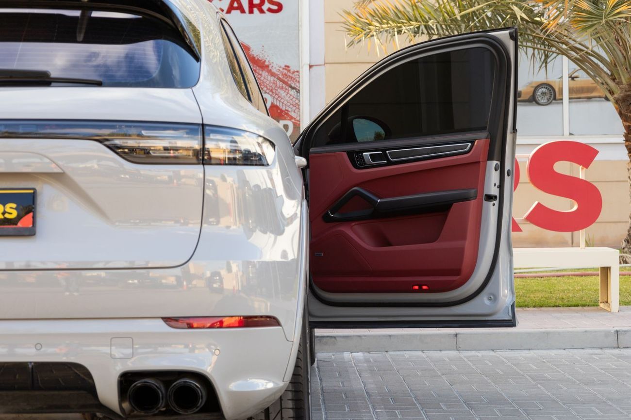 Porsche Cayenne GTS 4.0L (460 HP)