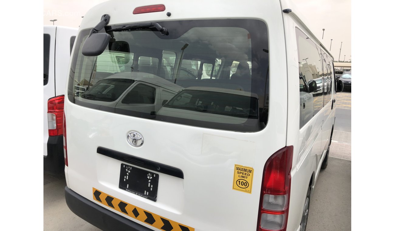 Toyota Hiace Toyota Hiace Midroof 15 seater,Model:2014.Excellent condition