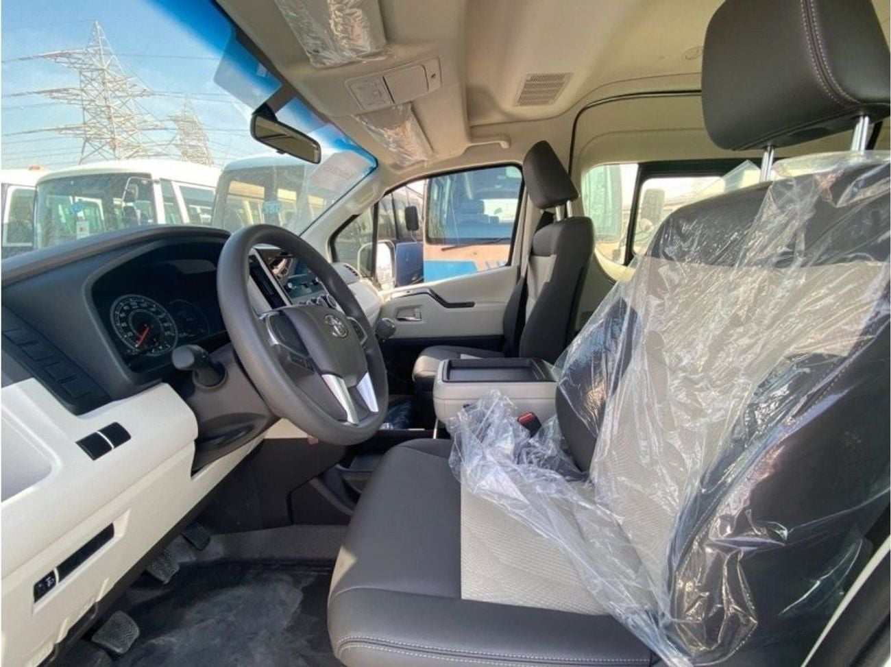 تويوتا هاياس GL 2.8 L HIGH ROOF WITH AC FULL OPTION BRAND NEW