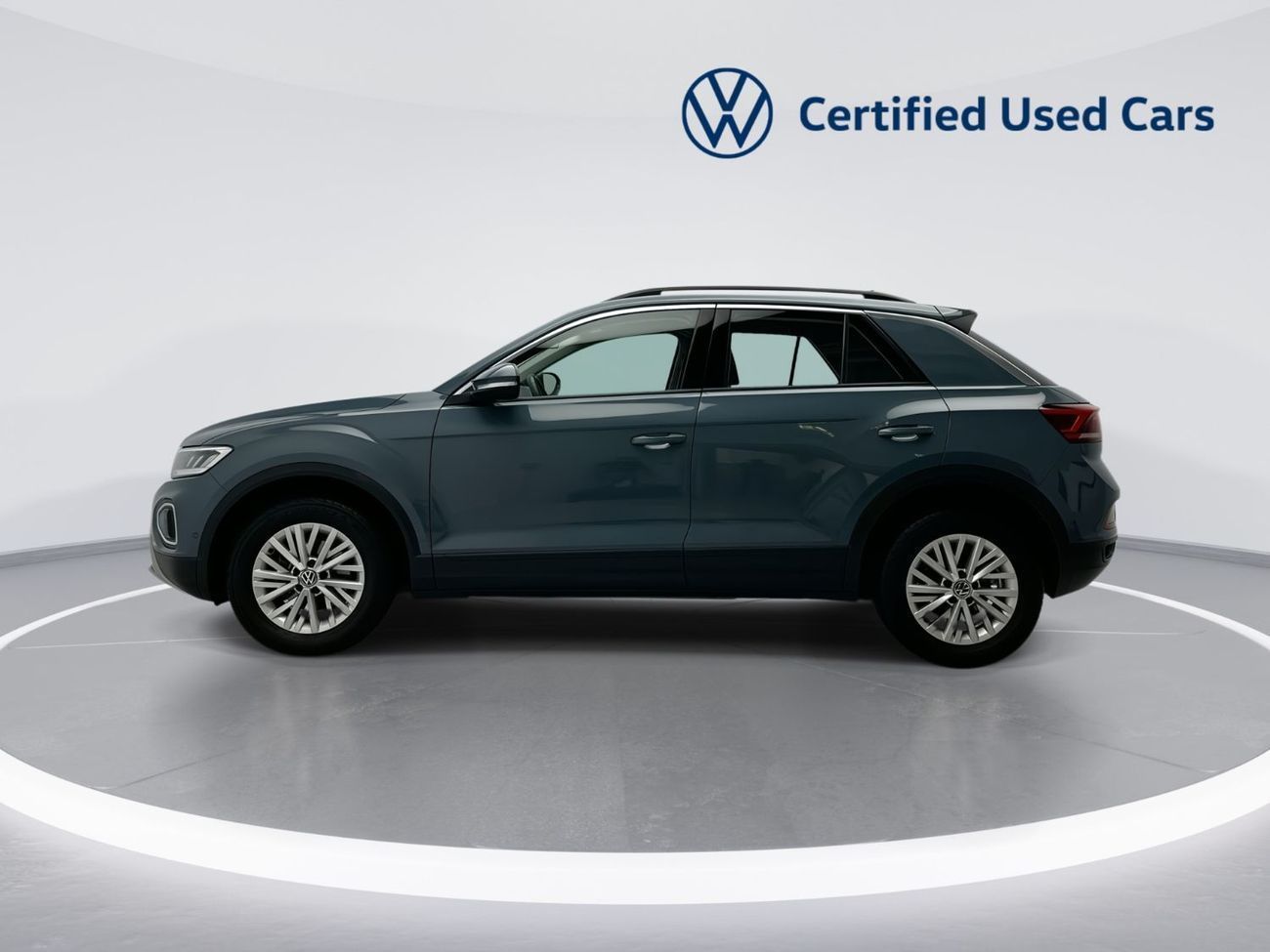 فولكس واجن T ROC LIFE T-Roc 2L | Smart Crossover with Camera & Park Sensors | VW Certified | GCC Spec