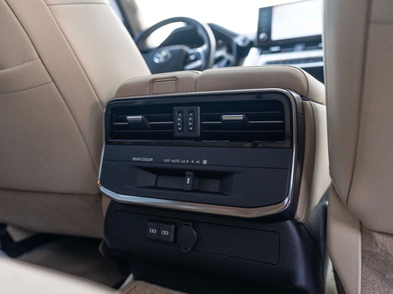 Toyota Land Cruiser GXR 3.5L